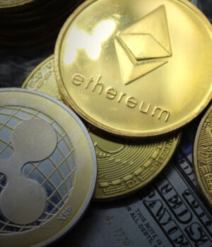 C77777ryptocurrencies_800x533_L_1556444885